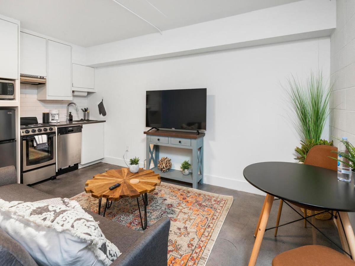 Comfortable Studio With Queen Bed, City Walkable! Apartment แอตแลนตา ภายนอก รูปภาพ
